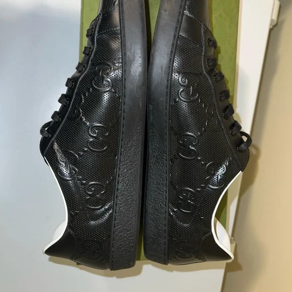 Gucci Black Logo-Embossed Sneakers - Picture 7 of 8